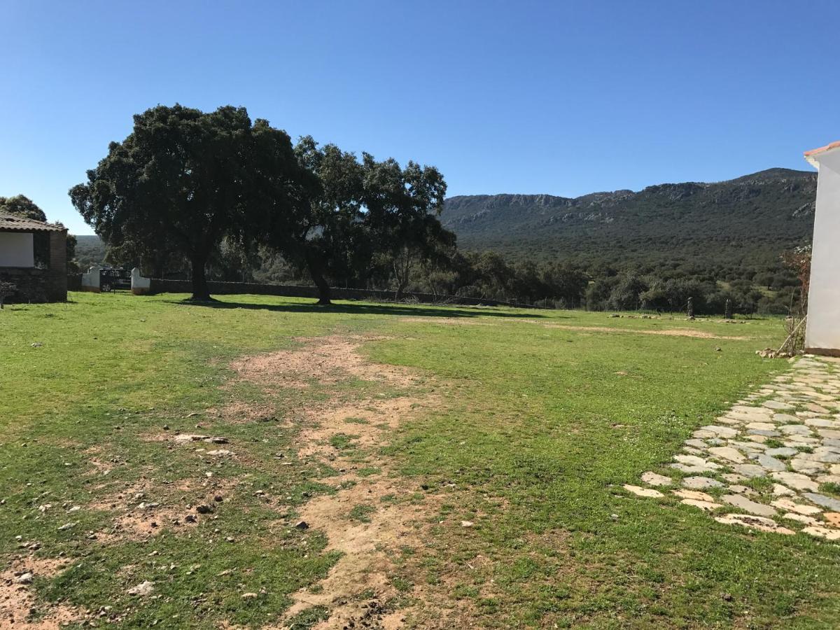 Casa Rural De La Finca Sierra Grande Hornachos Esterno foto