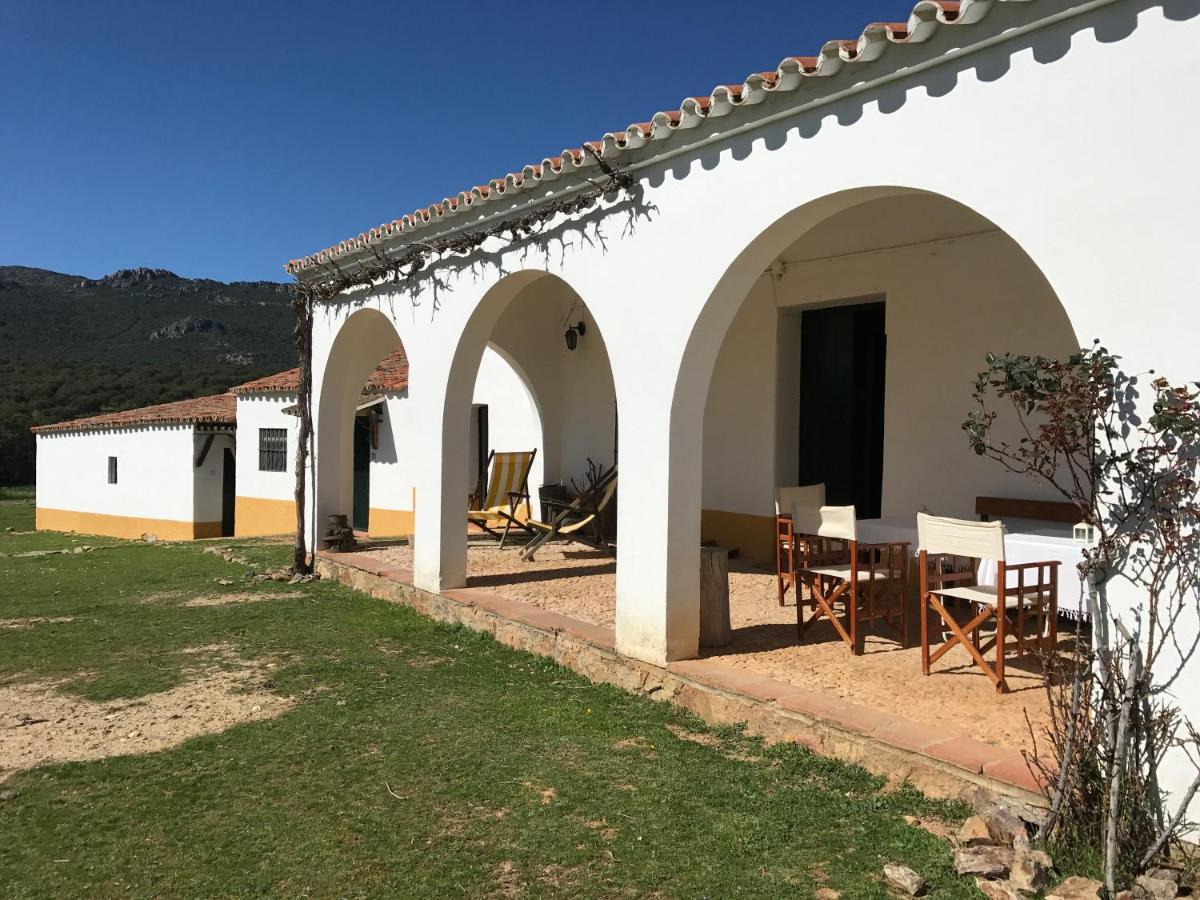 Casa Rural De La Finca Sierra Grande Hornachos Esterno foto